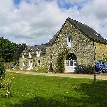 Manoir De Saint-Fiacre Acomodação com café da manhã Malansac Exterior foto