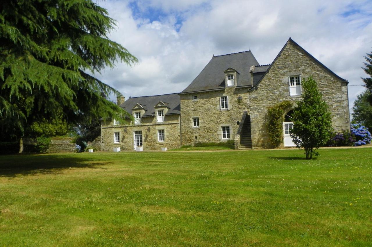 Manoir De Saint-Fiacre Acomodação com café da manhã Malansac Exterior foto